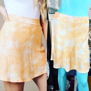 ✌🏼 NWT FREE PEOPLE BOHO TYE DYE ORANGE PEACH A-LINE SKIRT SILKY RETAIL $69